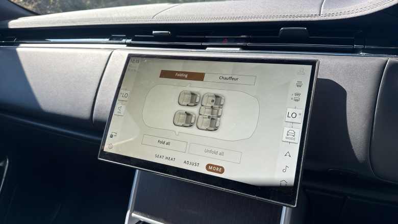 Land Rover Range Rover 3.0 D300 SE 4dr Auto Diesel Estate